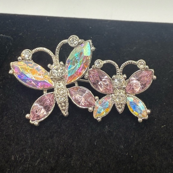 VTG AVON Double Butterfly Brooch Pin Purple & Aurora Borealis Crystal Rhinestone - Picture 1 of 5
